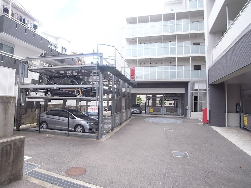 アーバネックス神戸六甲 駐車場