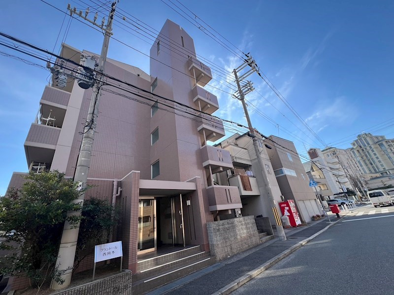 グランドール西岡本 外観
