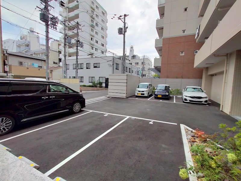 スプランディッド王子公園 駐車場