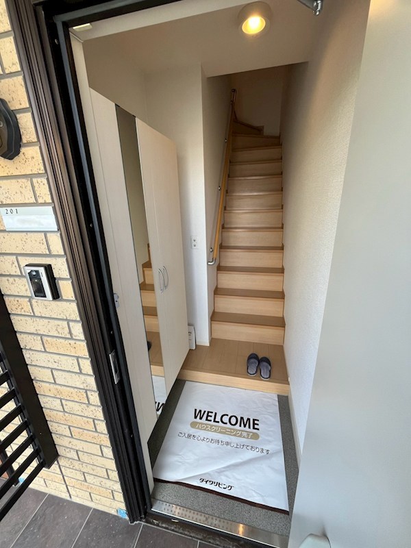 パルティーダＳ 玄関