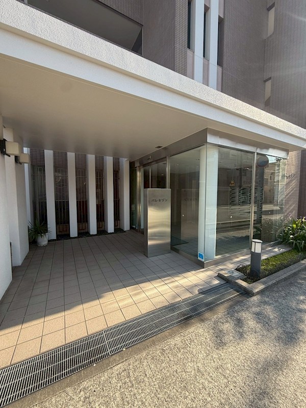 パレセゾン エントランス