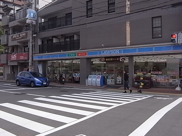 新堂マンション コンビニ