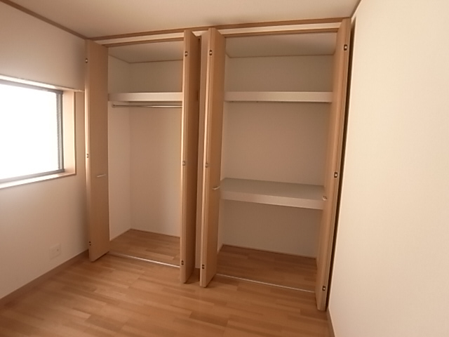 平成霞ヶ丘ハイツ 収納