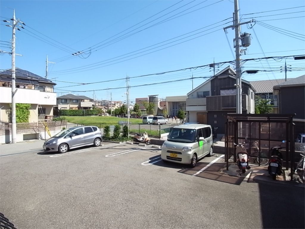 カレントⅡ 駐車場