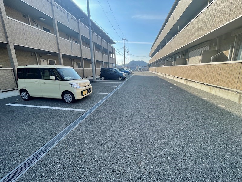 セジュール東阿保　A棟 駐車場