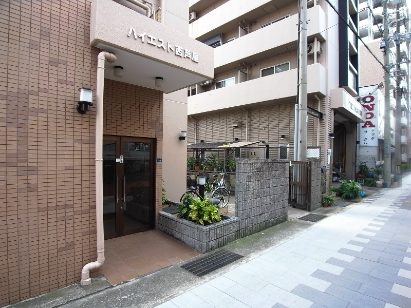 ハイエスト西芦屋 エントランス