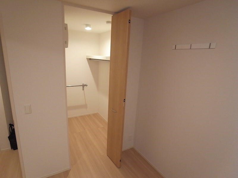 D-room灘北通 収納