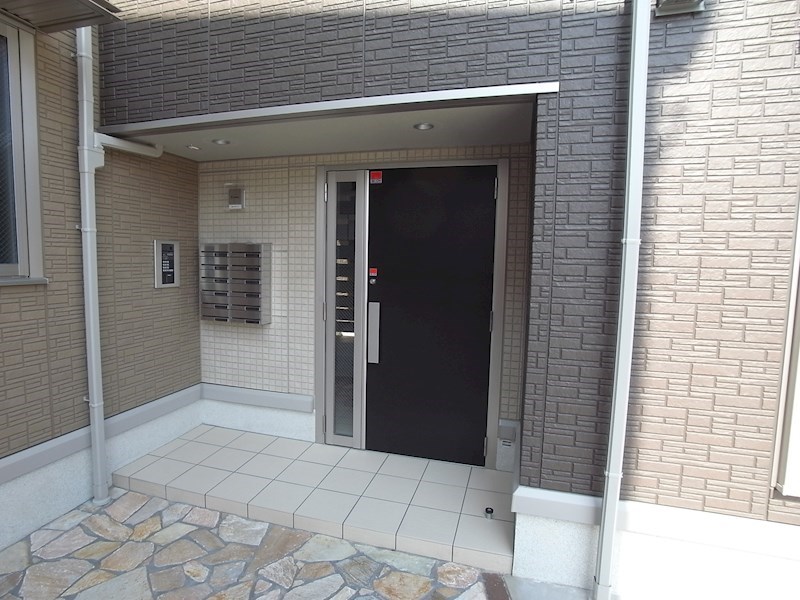 D-room灘北通 エントランス