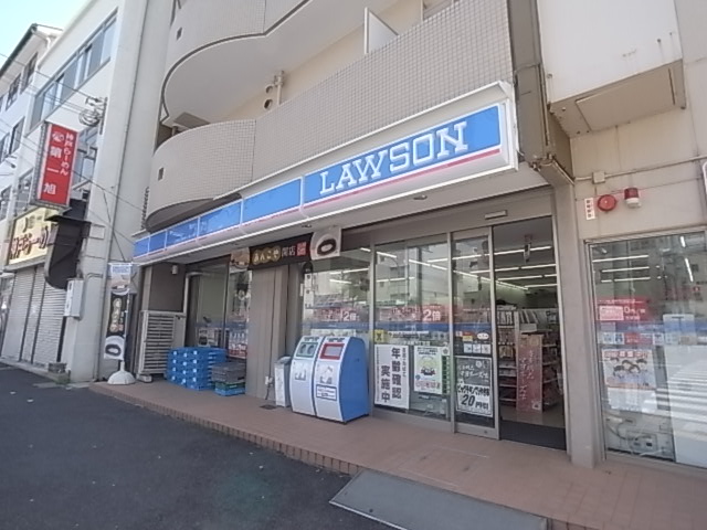 ラシュレ・ウエスト六甲 コンビニ