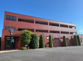 イースト　ステージ 外観