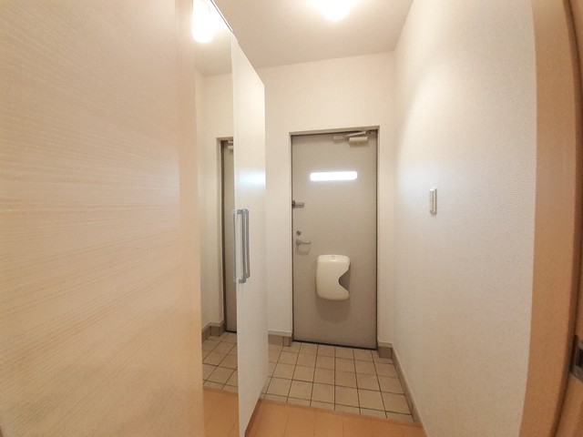 マホロバ　Ａ 玄関