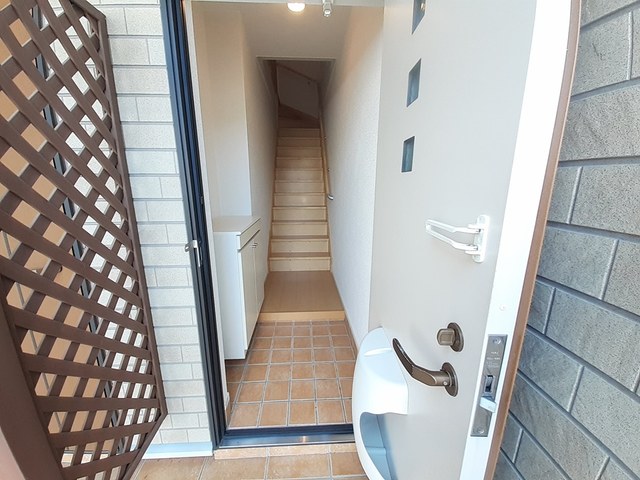 みどりのハイツ 玄関