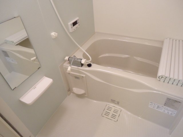 コモド　ピノⅢ 風呂画像