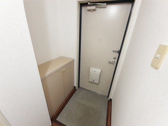 シャルールメゾン 玄関