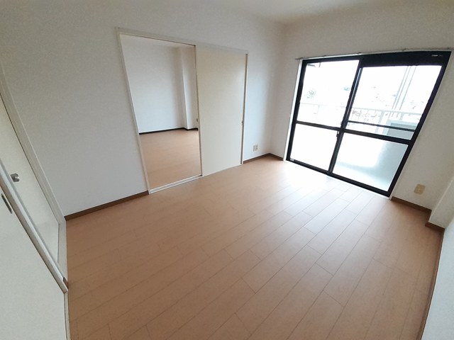 シャルールメゾン ベッドルーム