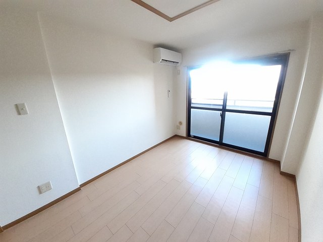 Ｐｒｏｇｒｅｓｓ壱番館 リビング