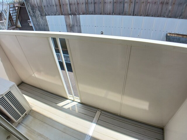 Ｉｌｌｕｓｉｏｎ ベランダ