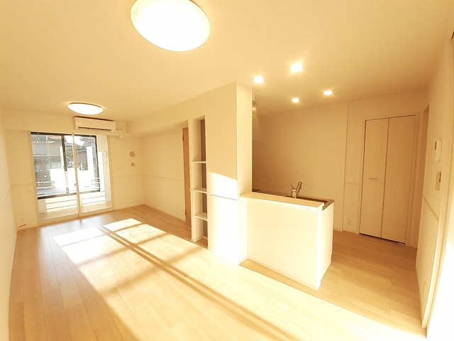 クロスローズ　パレス リビング