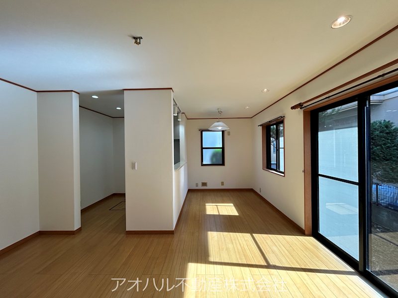 我孫子市根戸戸建 リビング