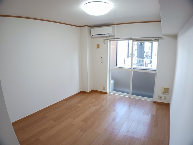 パルテール・スクウェア リビング