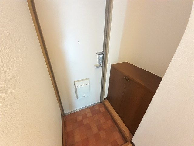 ポートサーパス 玄関