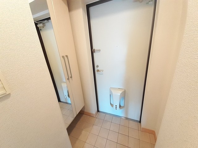 インプレス 玄関