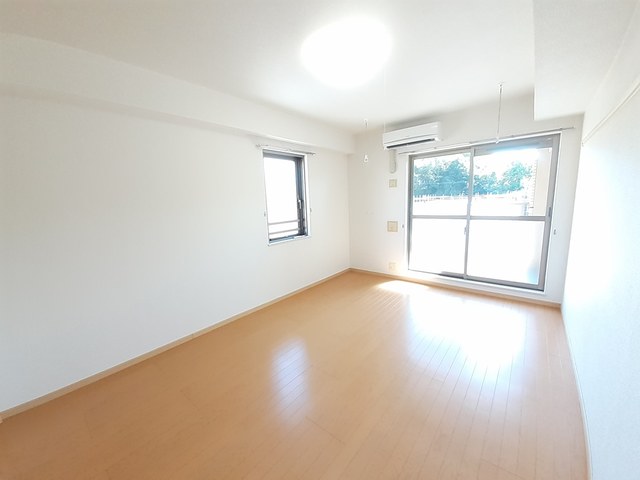 インプレス リビング