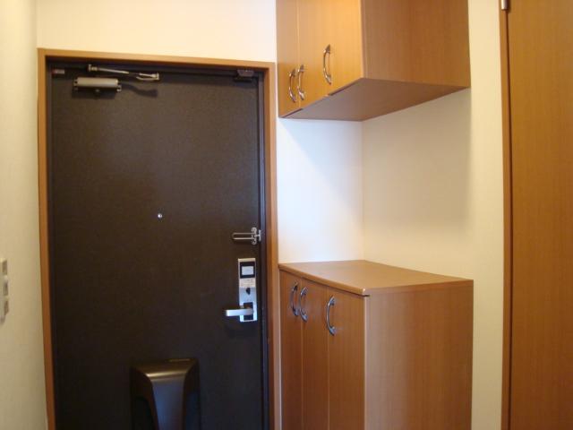 シュノンソー 玄関