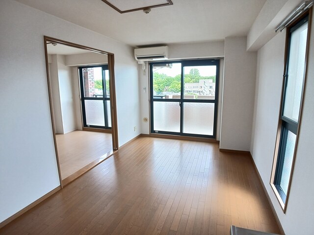 木村ロイヤルマンションⅢ リビング