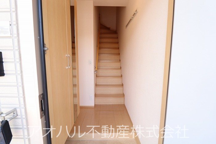 ヴィラージュ学園 A 玄関