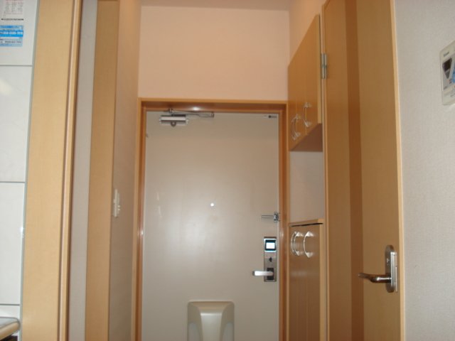 エルシオン 玄関