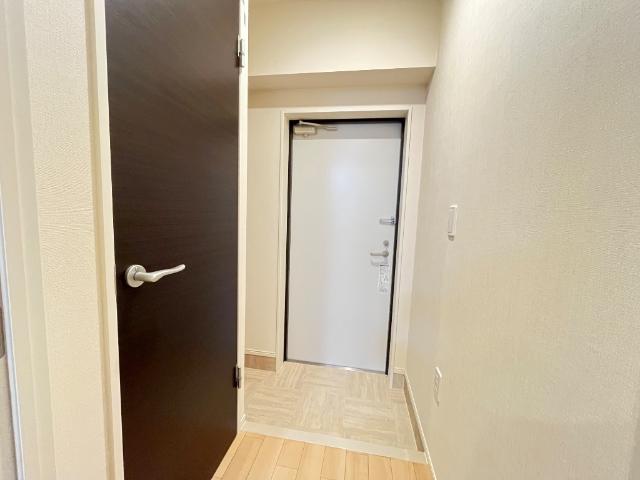 サンライズアイズ 玄関