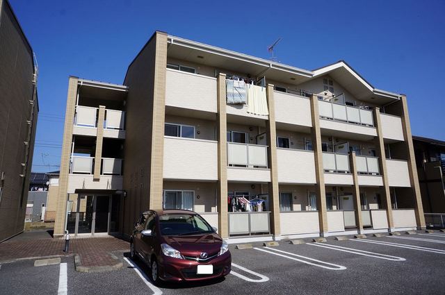 プルミエール・クラスⅢＢ 303号室 外観