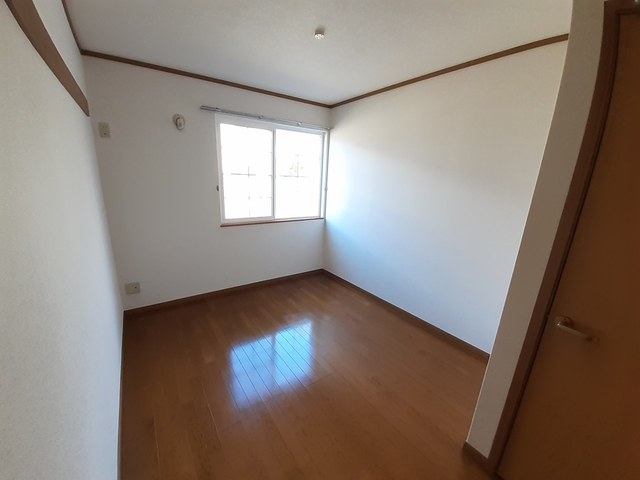 フラワ・Ｉ ベッドルーム