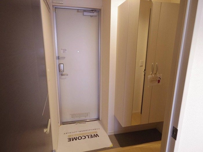 カーサフェリーチェ 玄関