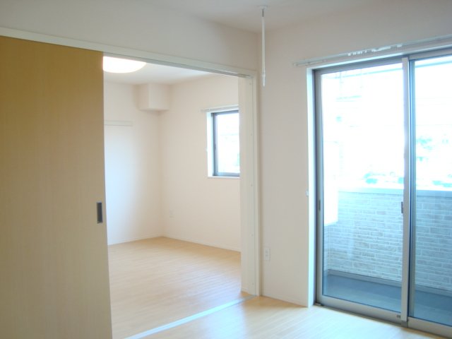 アヴェニール陽向 その他4