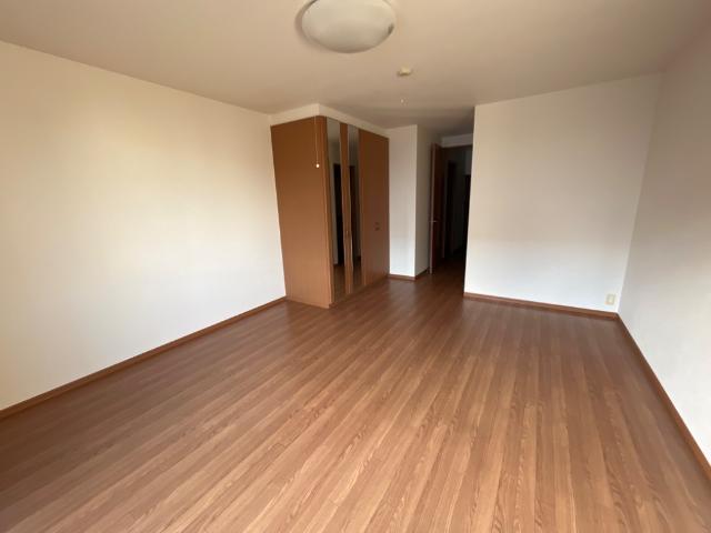 Ｊｅ　ｌｅ　ｐｒｅｎｄｓ　(ジュルプラン） ベッドルーム