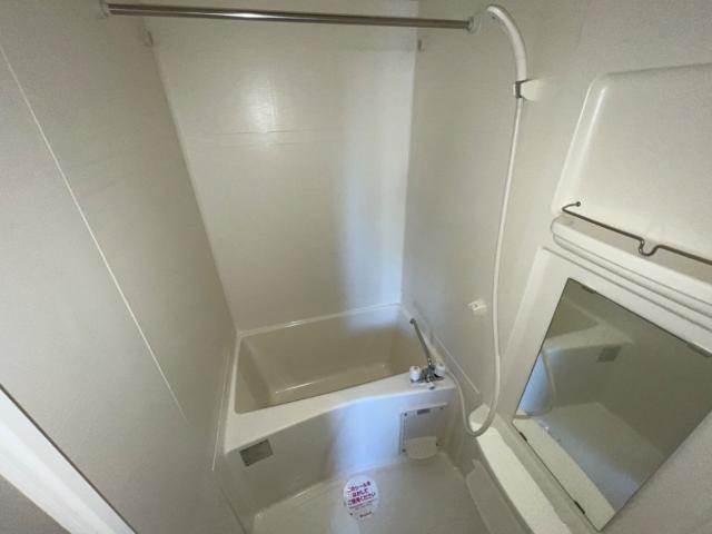 Ｊｅ　ｌｅ　ｐｒｅｎｄｓ　(ジュルプラン） 風呂画像