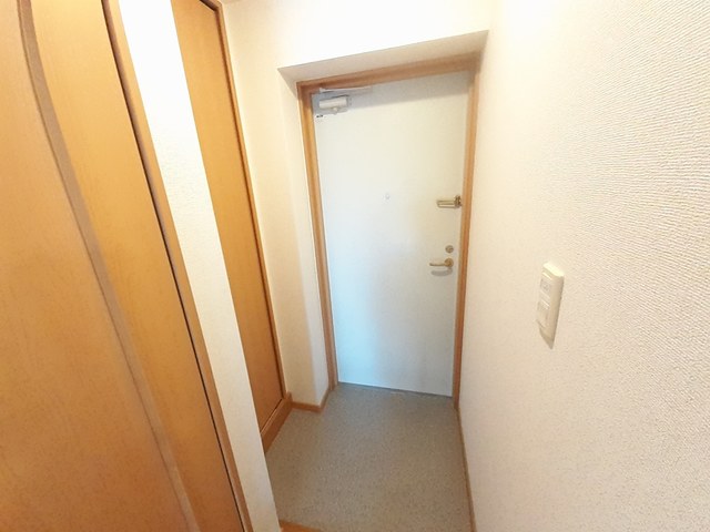 グランレイク　サクラ 玄関