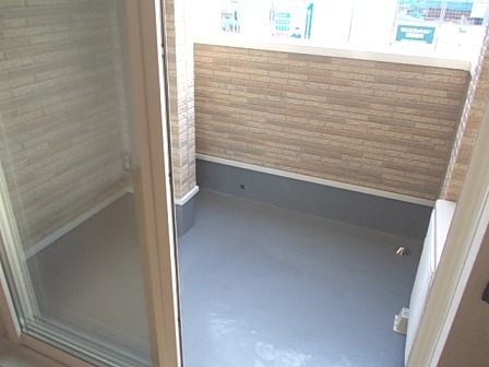 コンフィエ ベランダ