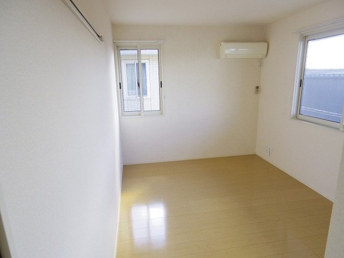 Grandile A棟 ベッドルーム