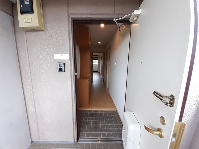 キャッスルタルイ壱番館Ａ 玄関