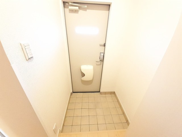 アステールⅢ 玄関