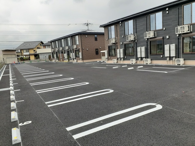 リオンリゾートⅨ 駐車場