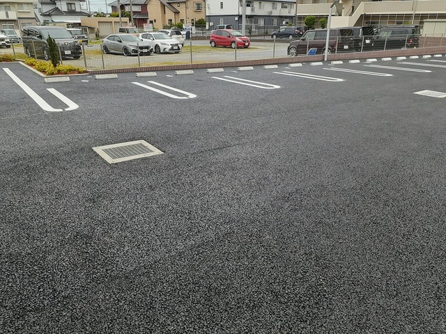 アルカンシエル 駐車場