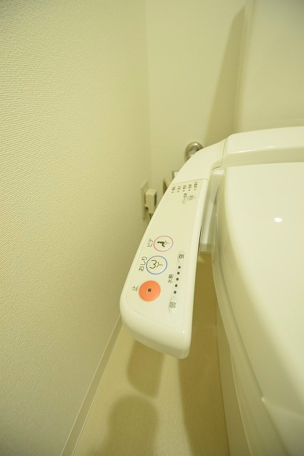 ワイズフラッツ西陣（Y'S　Flats西陣） トイレ