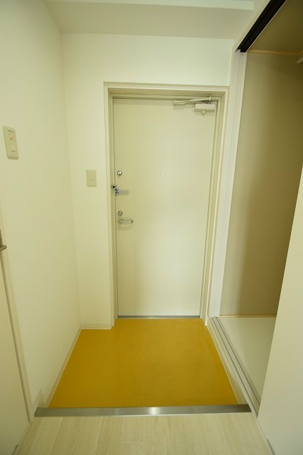 ワイズフラッツ西陣（Y'S　Flats西陣） 玄関