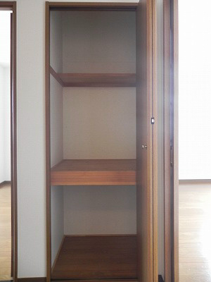ビラ妙松館 収納