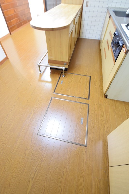 北区紫竹桃ノ本町貸家 収納