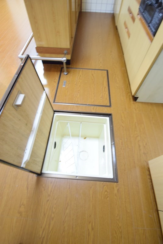 北区紫竹桃ノ本町貸家 収納